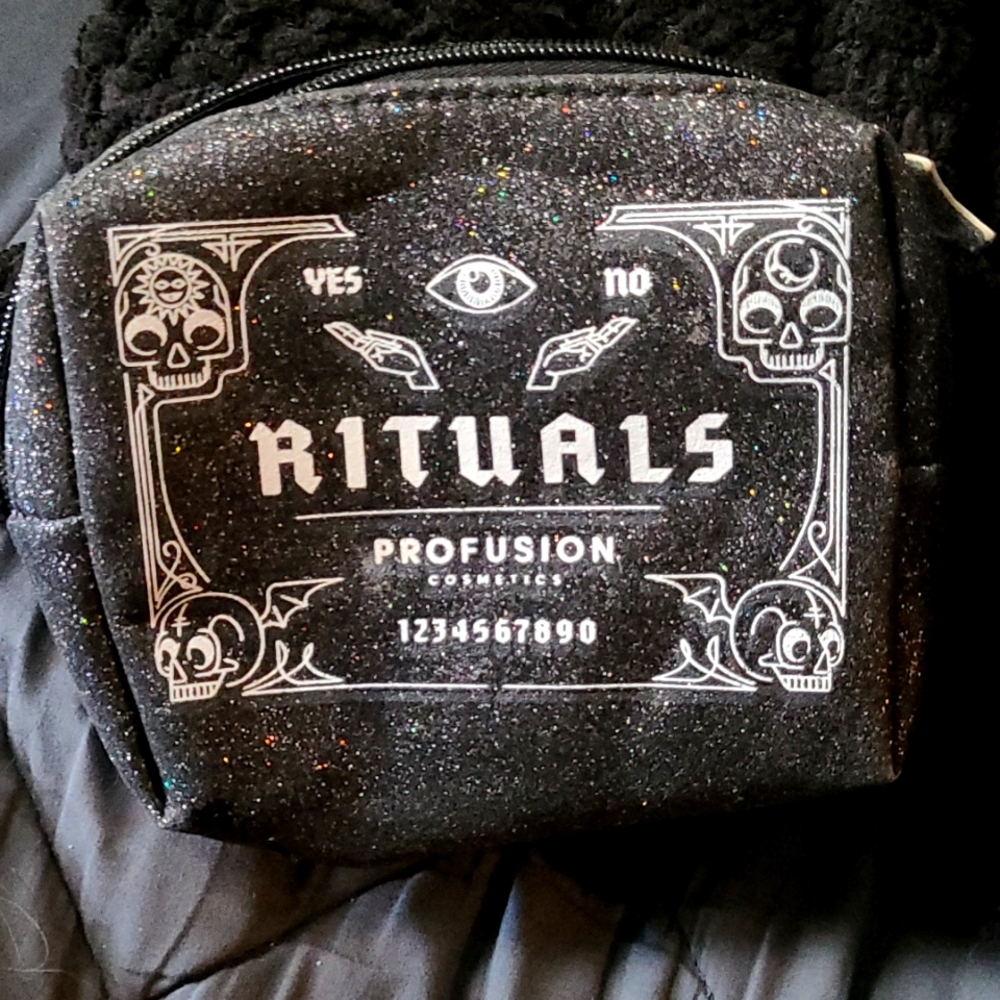 Profusion makeup bag